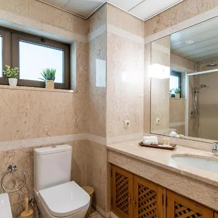 106 Funchal (Madeira)